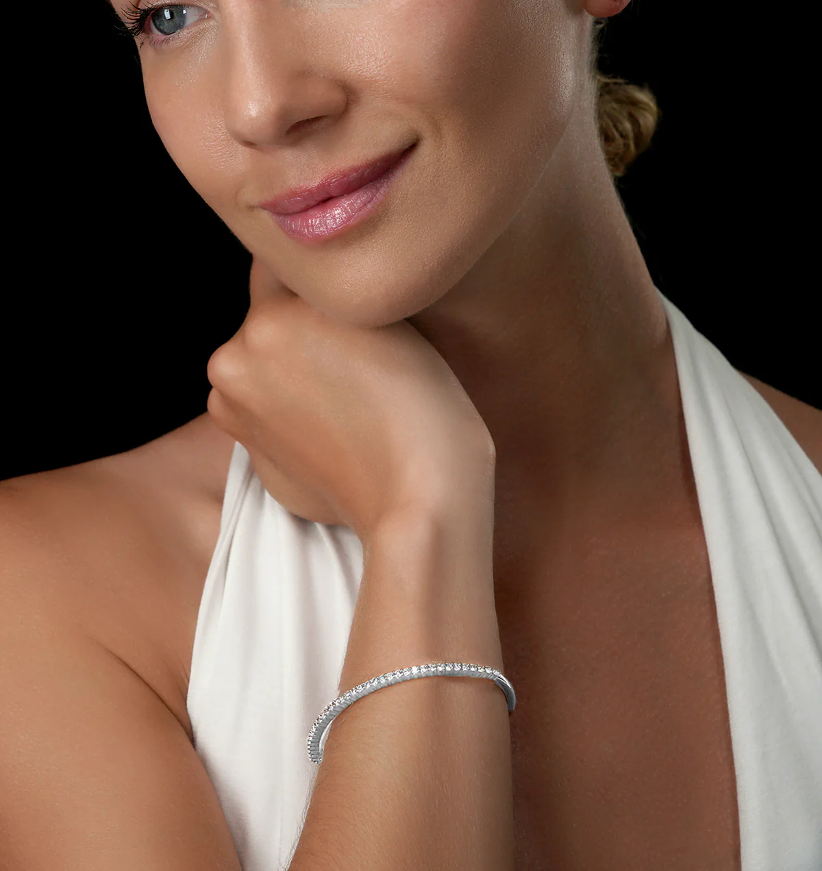 2.5ct Lab Diamond Eternity Bangle H/Si Quality Set in 9K White Gold - Image 3