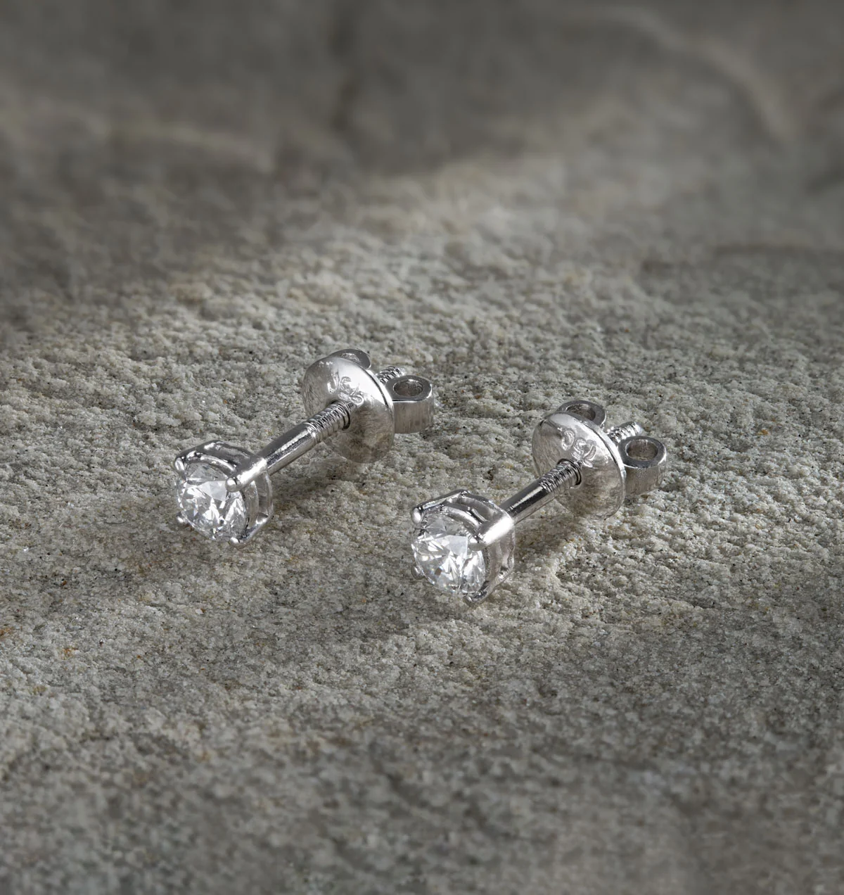Diamond Earrings 0.40CT Studss Premium Quality in 18K White Gold 3.8mm - Image 5